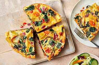 Pepper and tomato pasta frittata