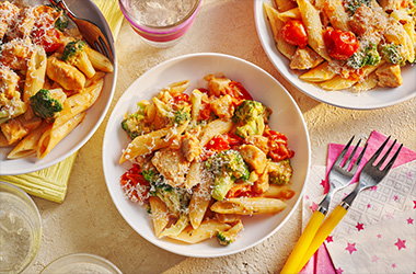 Creamy tomato chicken and broccoli penne