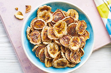 Ginger banana crisps